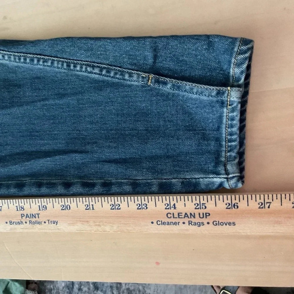 Amo Twist Liberty Mid-Rise Medium Wash Jeans - 31 - Picture 5 of 9